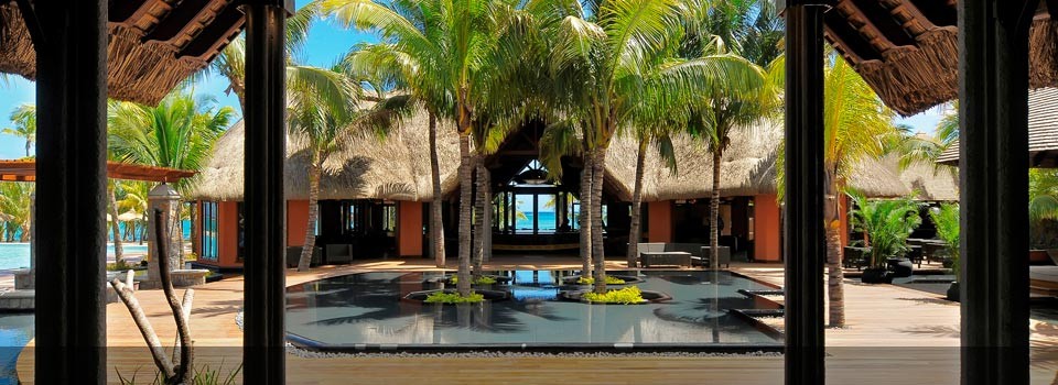 The hotel Lobby of Dinarobin Hotel & Spa