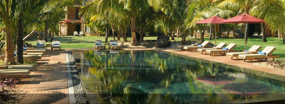 The Pool at Dinarobin Hotel & Spa