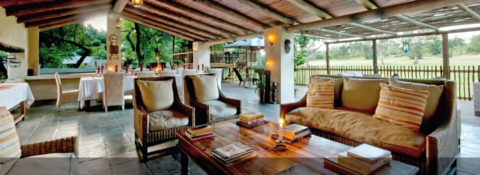 The Lounge at Nottens Bush Camp 