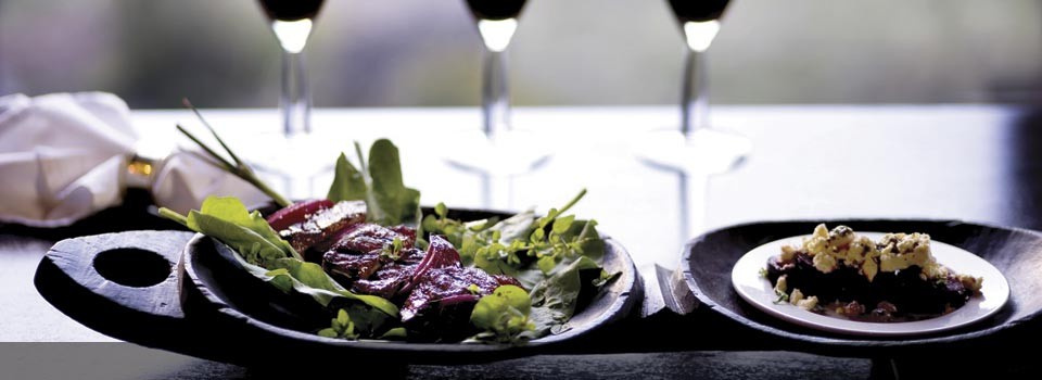 The exquisite cuisine at the 5 star Tenahead Lodge 