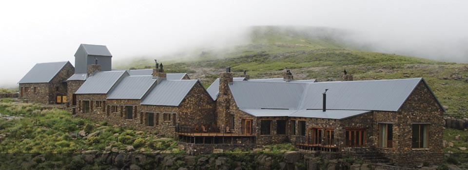 Exterior View of Tenahead Lodge  