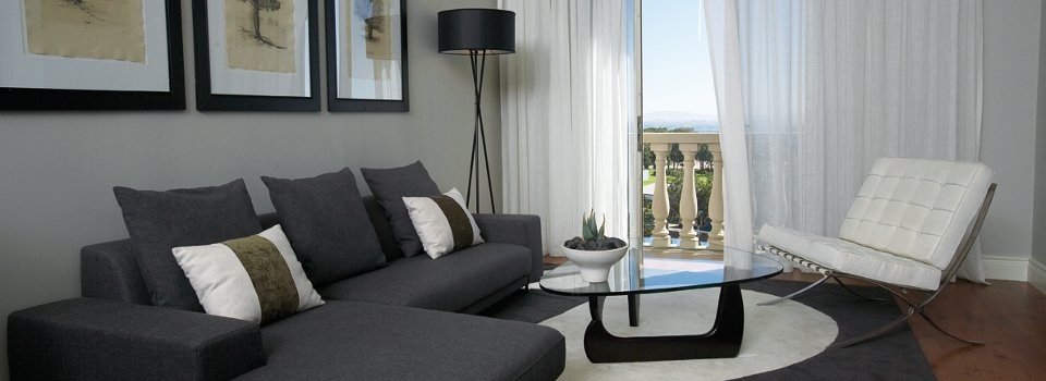 Lounge Interior Cape Royale Hotel