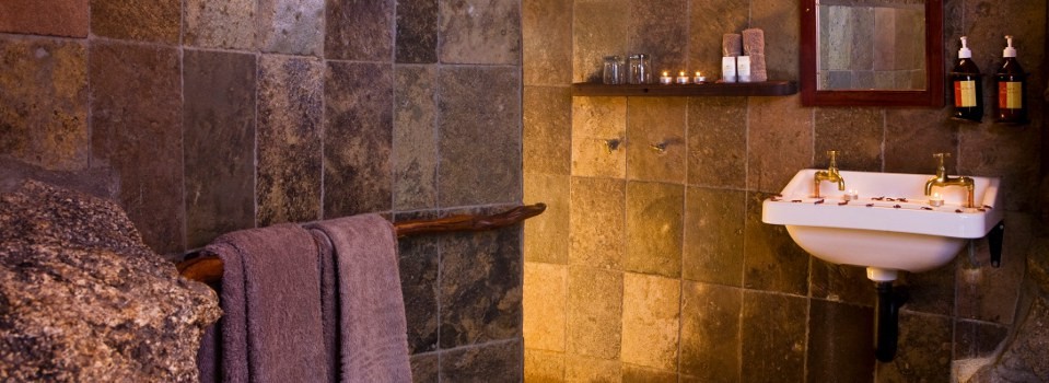 Guest bathroom at Erongo Wilderness Lodge