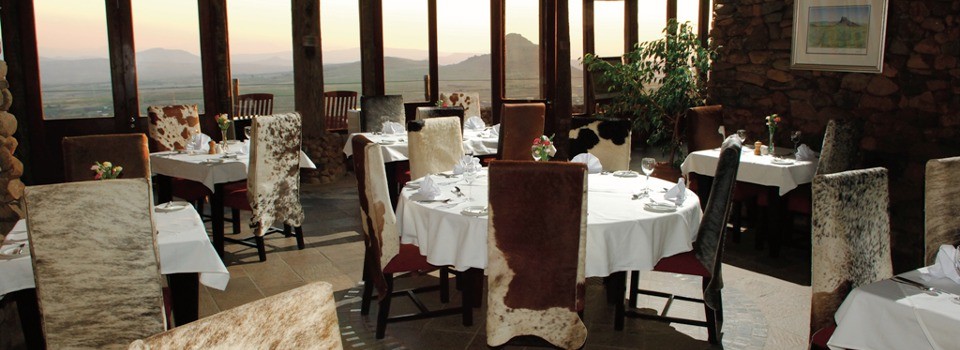 Dining Room at Isandlwana Lodge
