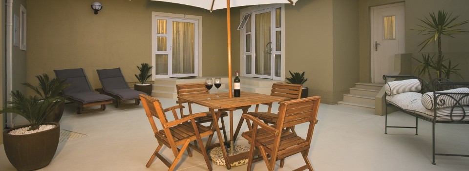 Swakopmund Guesthouse Courtyard