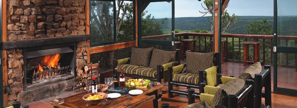 Lounge area at Kariega Main Lodge.