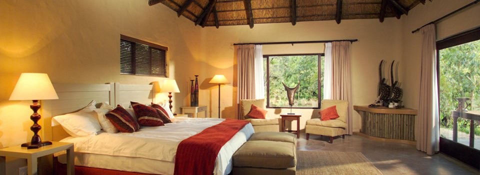 Guest room at Kariega River Lodge.