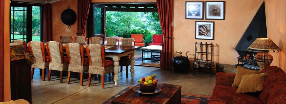 Lounge at Kariega The Homestead.