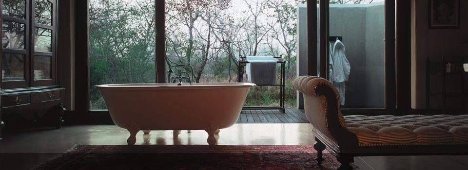 Unwind in the bath at Royal Malewane 