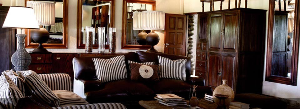 Relax in the lounge at Londolozi Founders Camp